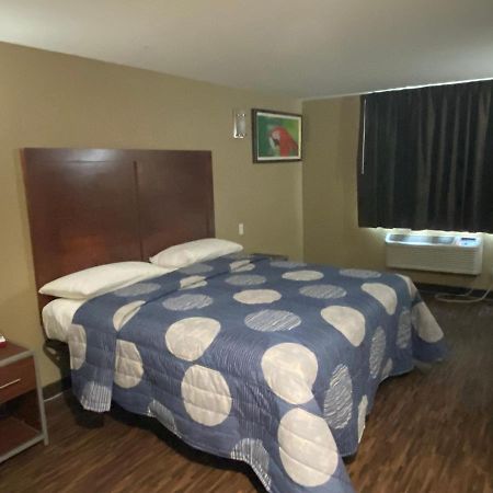 Hotel Jamaica Plaza New York Buitenkant foto