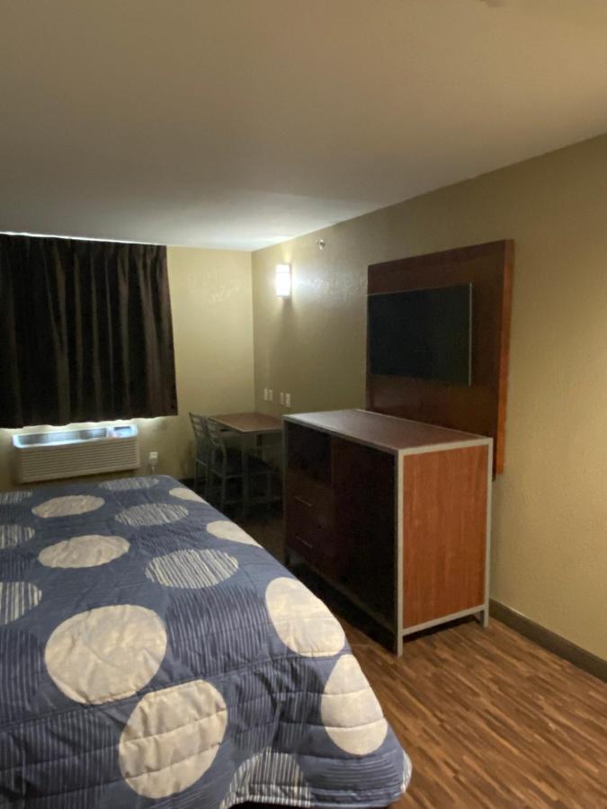 Hotel Jamaica Plaza New York Buitenkant foto
