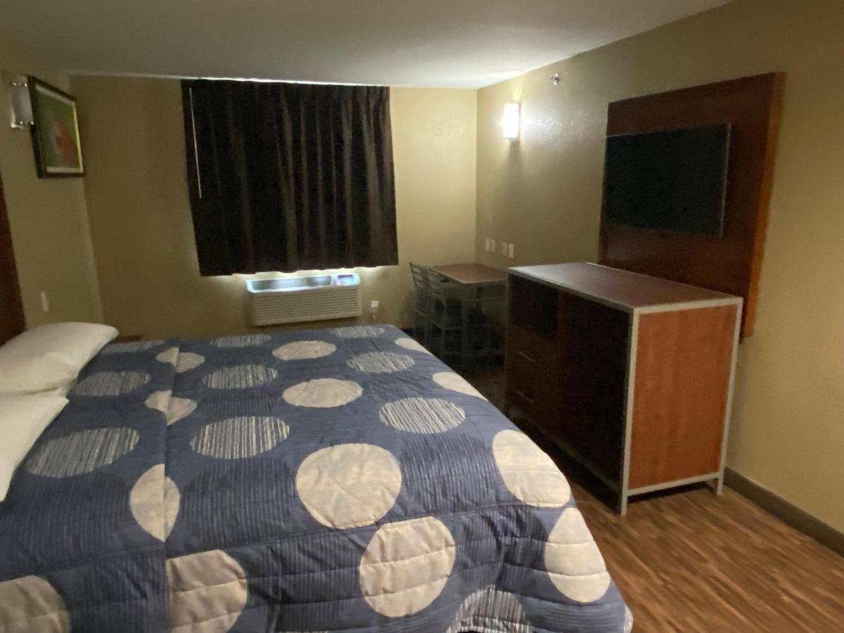 Hotel Jamaica Plaza New York Buitenkant foto
