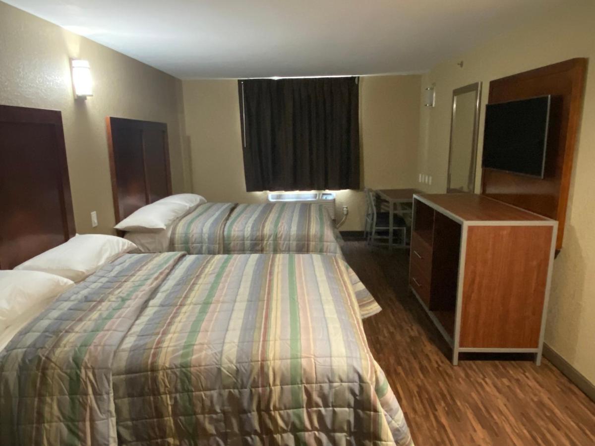 Hotel Jamaica Plaza New York Buitenkant foto